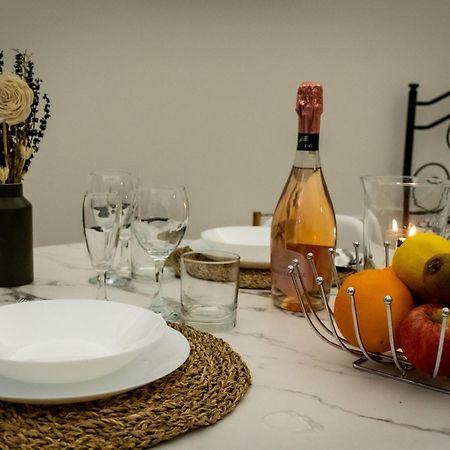 Bien-Etre Exclusive Apartment Taranto Exterior photo